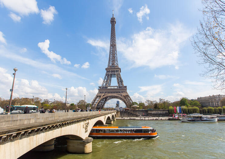 Bateaux Seine River Cruises in Paris